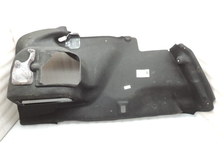 BMW 5. sērijas F10 F18 bagāžnieka sānu paneļi labajā pusē 51479163194 9163194