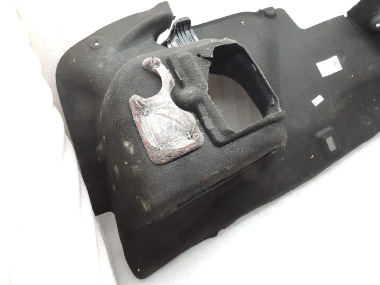 BMW 5. sērijas F10 F18 bagāžnieka sānu paneļi labajā pusē 51479163194 9163194