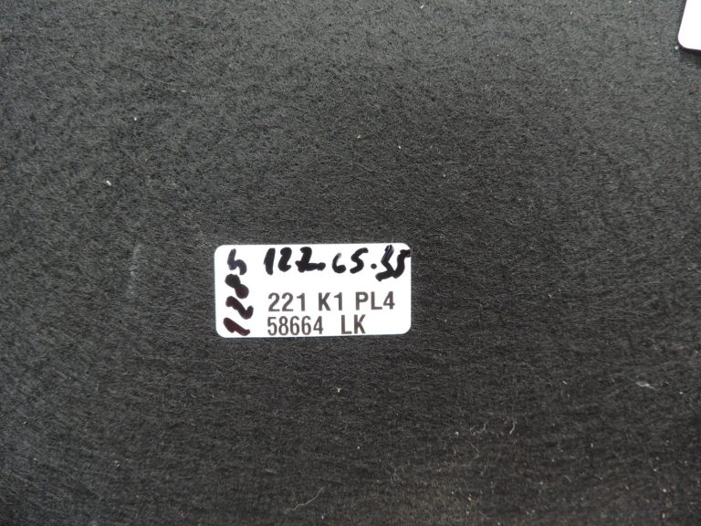 BMW 5. sērijas F10 F18 bagāžnieka sānu paneļi labajā pusē 51479163194 9163194