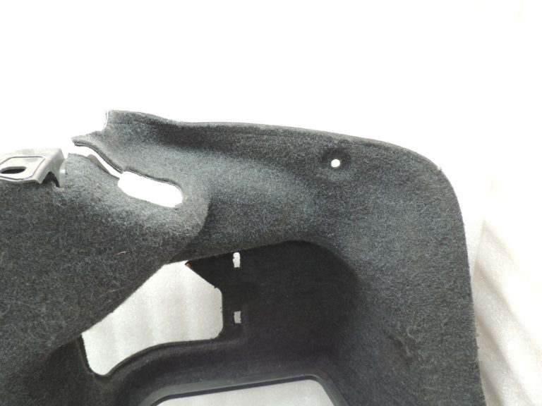 BMW 5. sērijas F10 F18 bagāžnieka sānu paneļi labajā pusē 51479163194 9163194