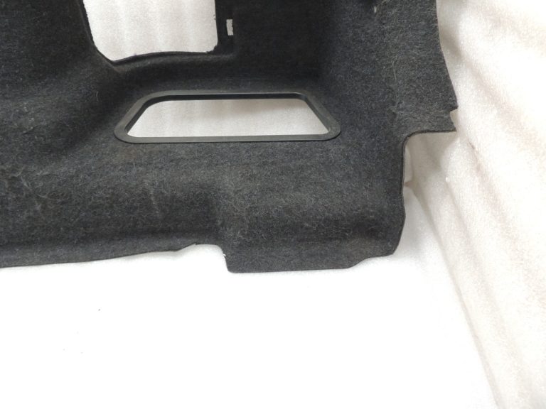 BMW 5. sērijas F10 F18 bagāžnieka sānu paneļi labajā pusē 51479163194 9163194