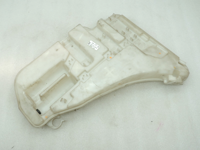 Oriģinālā BMW F07 F10 F18 Mazgāšanas ūdens tvertne Ūdens tvertne 61667269668