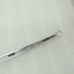 Oriģinālā BMW 5. sērijas F10 aizmugurējā labā durvju līstes augšējā hroma daļa 51357182300 7182300