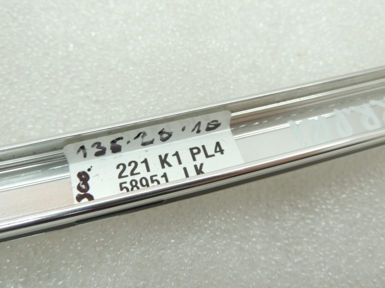 Oriģinālā BMW 5. sērijas F10 F11 F11 F18 durvju līstes priekšējais kreisais augšējais hromēts 51337182281 7182281