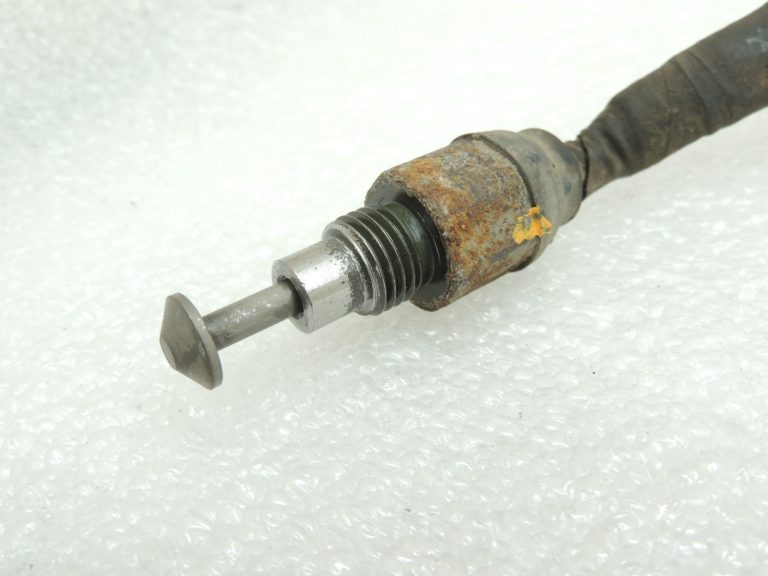 Mitsubishi L200 K74T 2.5TD aizmugurējās ass LSD sensors MB664396