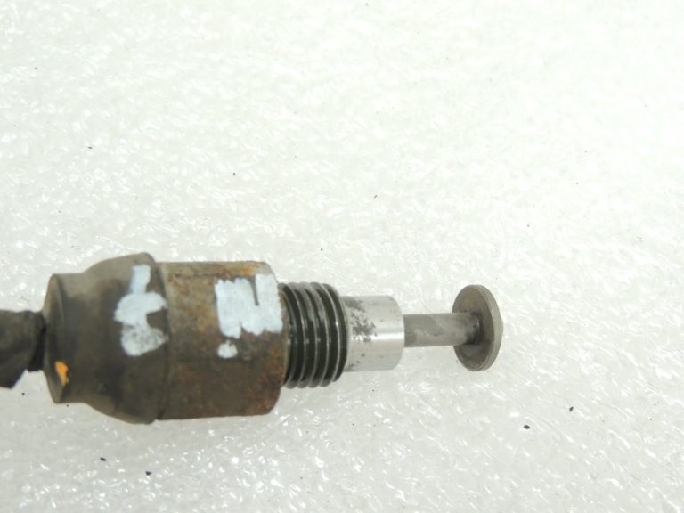 Mitsubishi L200 K74T 2.5TD aizmugurējās ass LSD sensors MB664396