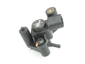 Oriģinālais Mercedes Benz C220d 651.921 Paaugstināta spiediena sensors MAP sensors A0101537228