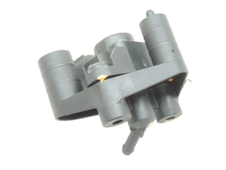 Oriģinālais Mercedes Benz C220d 651.921 Paaugstināta spiediena sensors MAP sensors A0101537228