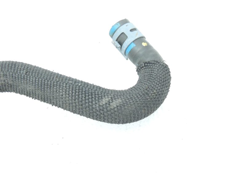 Oriģinālā Mercedes Benz C220d 651.921 Ūdens šļūtene dzesēšanas šķidruma šļūtene A6512000358