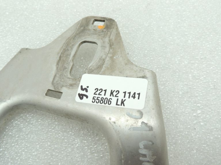 Oriģinālā aprīkojuma Mercedes Benz W205 Radiatora balsts priekšējais labais A2056204100