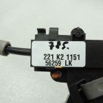 Oriģinālā Mercedes Benz W205 aizmugurējā labā durvju slēdzene A0997309600