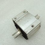 Oriģinālā aprīkojuma Mercedes Benz W205 M651 Automātiskās transmisijas aizmugurējais stiprinājums A2052403400