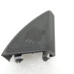 Mercedes Benz W205 durvju augstfrekvences skaļruņa vāks labajā pusē A2057200248
