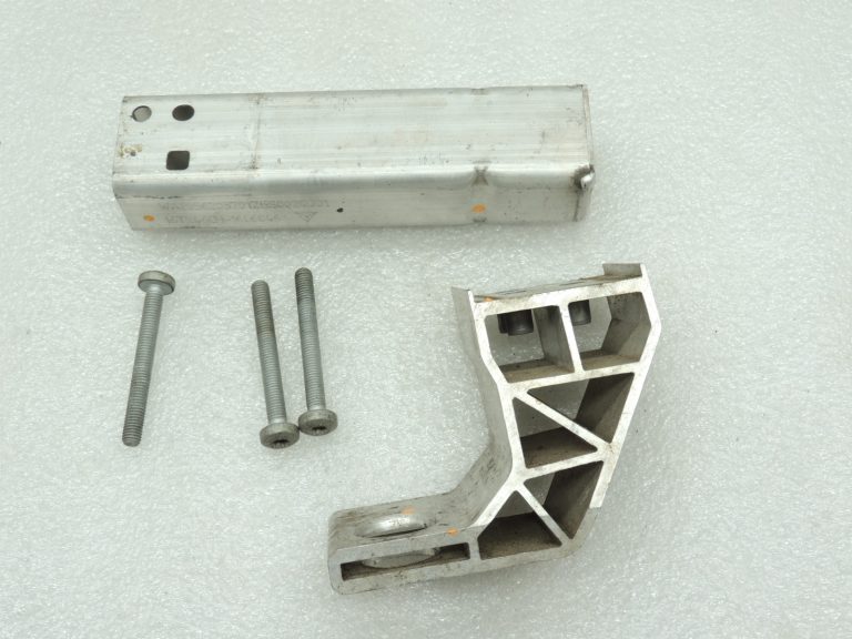 Oriģinālais Mercedes Benz W205 priekšējais kreisais radiatora balsts A2055014120
