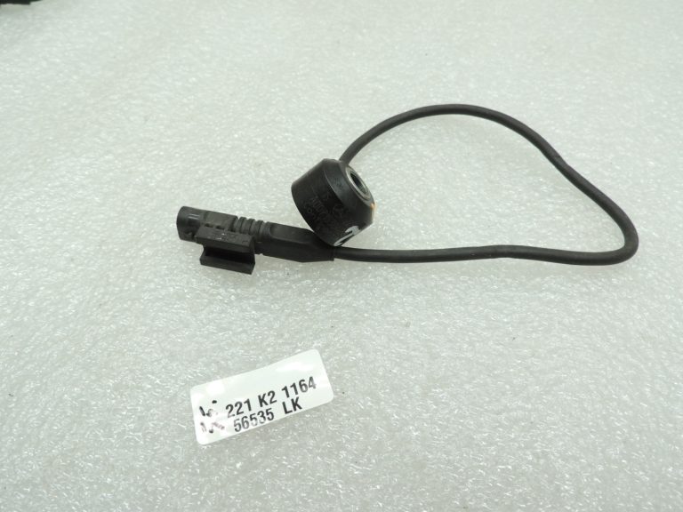 Oriģinālais Mercedes Benz W205 AMG C63 M117 domkrata sensors A0071530428