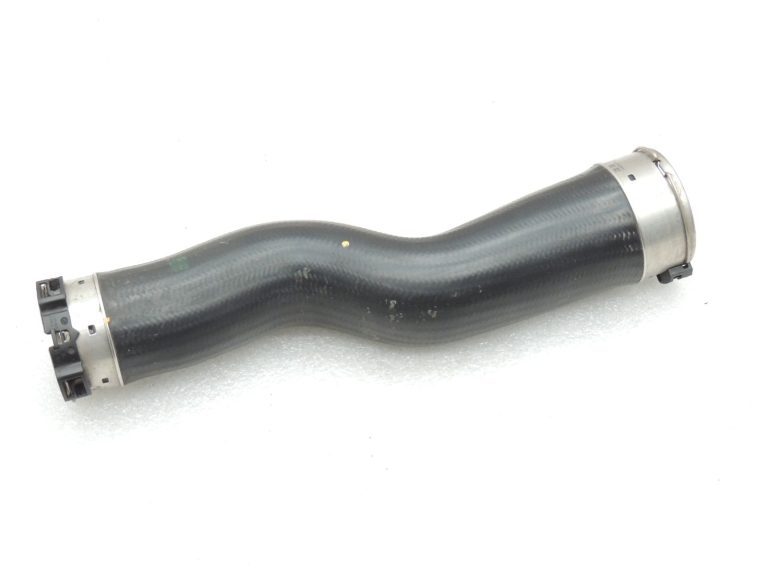 Oriģinālā BMW F07 F10 F11 2.0D N47N N47D20C Uzpildes gaisa šļūtene pa labi 11617810614
