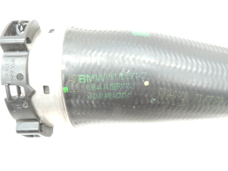 Oriģinālā BMW F07 F10 F11 2.0D N47N N47D20C Uzpildes gaisa šļūtene pa labi 11617810614