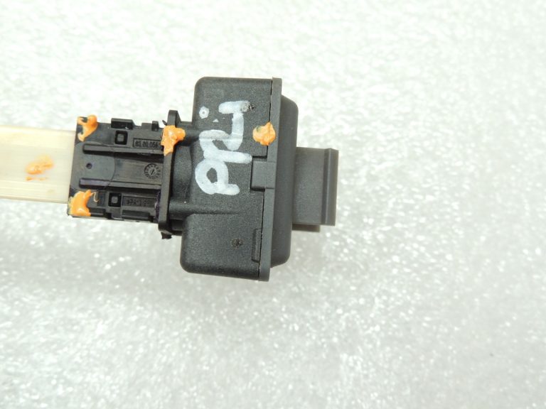 Oriģinālais BMW F10 F11 gājēju aizsardzības sensors F-Optik vadības bloks 65769284846