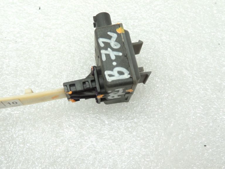 Oriģinālais BMW F10 F11 gājēju aizsardzības sensors F-Optik vadības bloks 65769284846