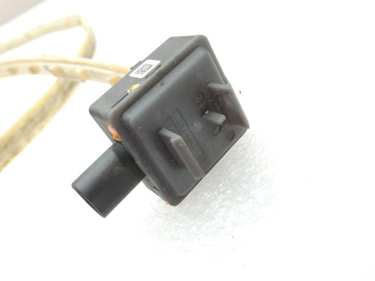Oriģinālais BMW F10 F11 gājēju aizsardzības sensors F-Optik vadības bloks 65769284846