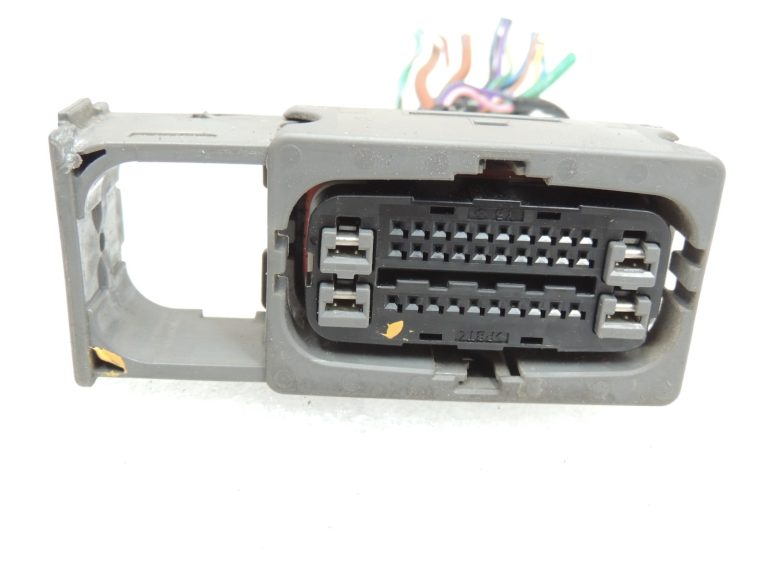 Mazda 6 III GJ GL ABS hidrauliskais bloka staipeklis 34 pin GLA167010C GLA167010D