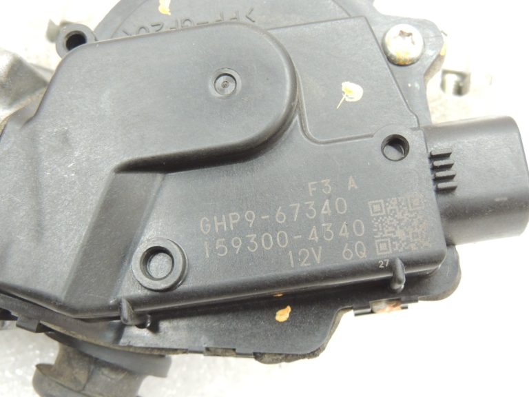 OE Mazda 6 III GJ GL Vējstikla tīrītāja motora priekšējais tīrītāja motors GHP967340