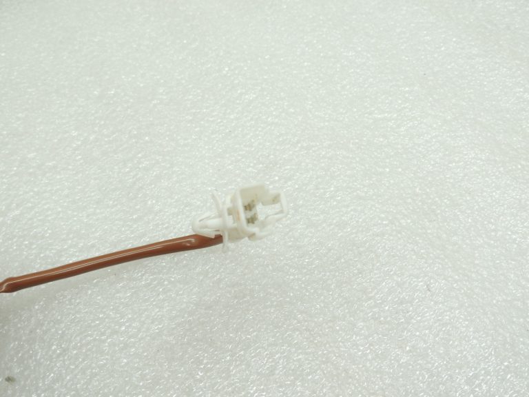 Oriģinālais Mazda 6 GJ gaisa kondicioniera iztvaicētāja sensors KD4561J22