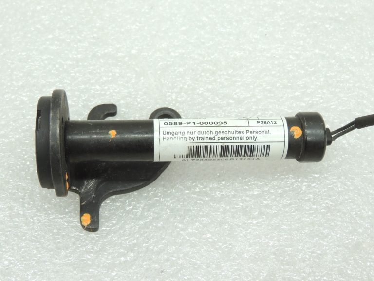 Oriģinālā BMW F10 F11 F06 F06 F12 F01 F12 F01 F02 Motora pārsega slēdzene pa kreisi 51237263055