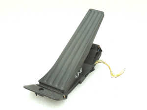 OEM BMW 5. sērijas F10 F11 F07 E90 E83 F01 Paātrinātāja pedālis Paātrinātāja pedālis 35426858574