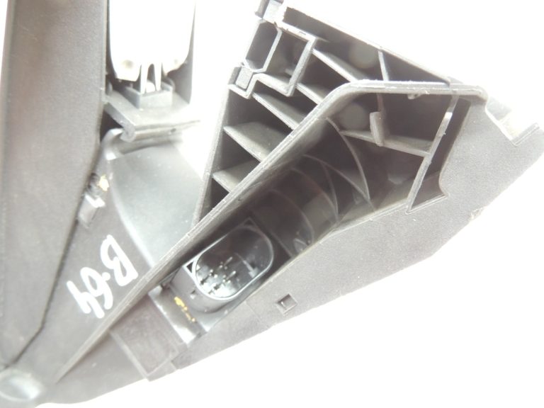 OEM BMW 5. sērijas F10 F11 F07 E90 E83 F01 Paātrinātāja pedālis Paātrinātāja pedālis 35426858574