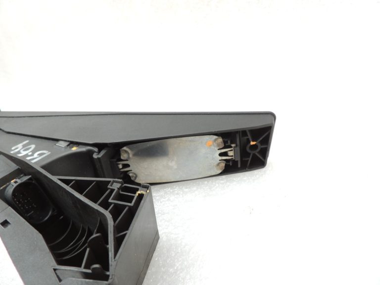OEM BMW 5. sērijas F10 F11 F07 E90 E83 F01 Paātrinātāja pedālis Paātrinātāja pedālis 35426858574