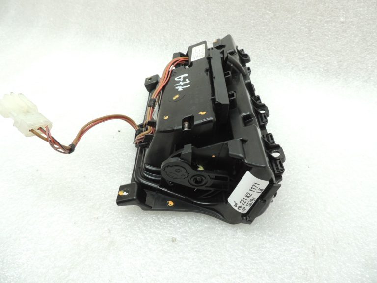 Oriģinālā BMW 5. sērijas F10 F11 centrālās konsoles priekšējā pelnu trauksme 51169171558