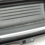 Oriģinālā BMW 5. sērijas F10 F11 centrālās konsoles priekšējā pelnu trauksme 51169171558