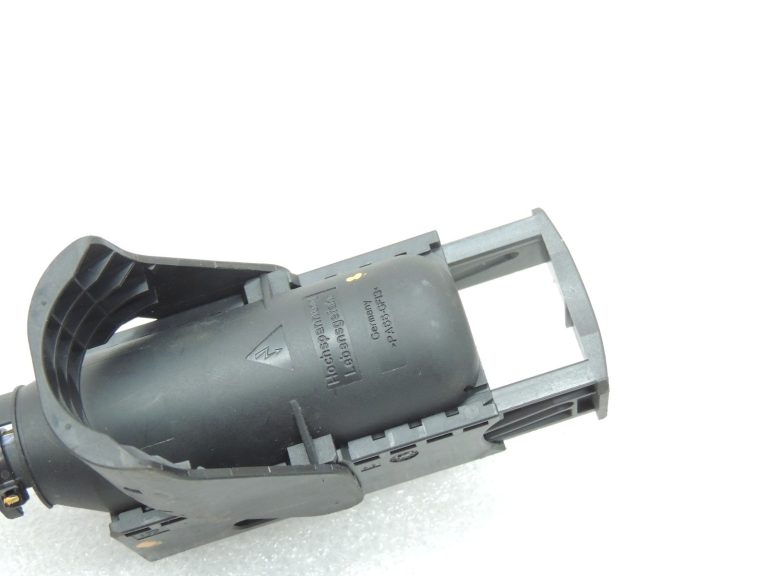Mercedes W205 94-pin motora vadības bloka kontaktligzda Remonts 1355125