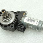 Oriģinālā aprīkojuma Mercedes W205 X253 W213 W463 sēdekļa regulēšanas servomotors pa labi A0009102509