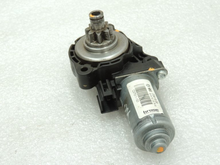 Oriģinālā aprīkojuma Mercedes W205 X253 W213 W463 sēdekļa regulēšanas servomotors pa labi A0009102509