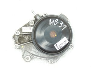 Oriģinālais Mercedes Benz OM651 motora dzesēšanas ūdens sūknis A6512006001