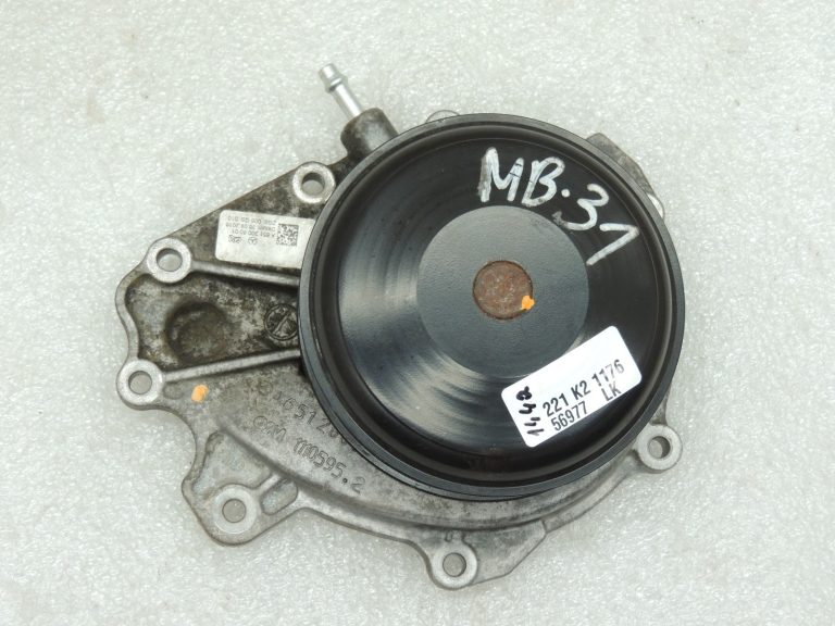 Oriģinālais Mercedes Benz OM651 motora dzesēšanas ūdens sūknis A6512006001