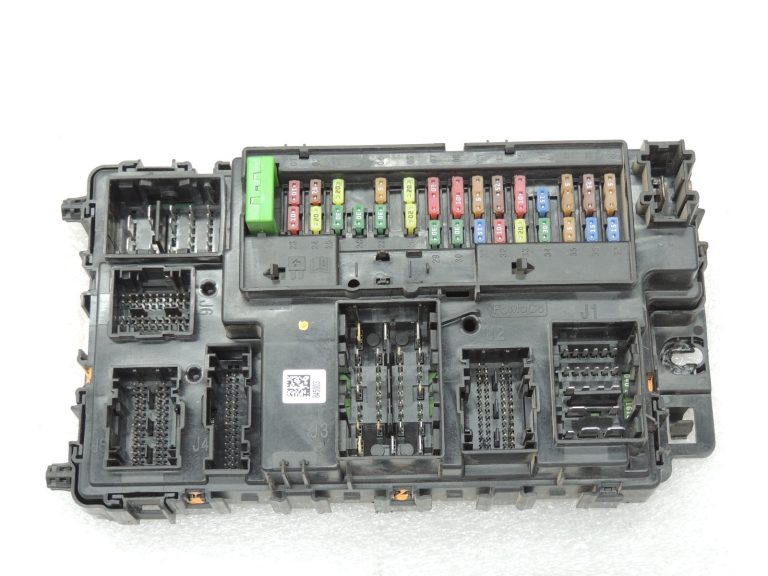 Ford Ranger P375 TKE BCM vadības bloka drošinātāju kārba FU5T-15604-CAL