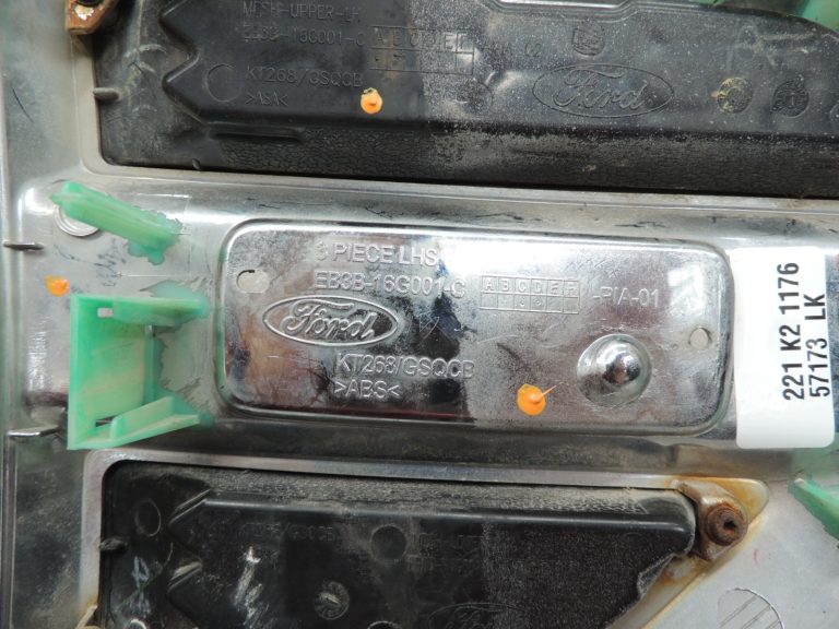 Ford Ranger P375 TKE Aizmugurkaula priekšējais kreisais režģis EB3B-16G001-CD