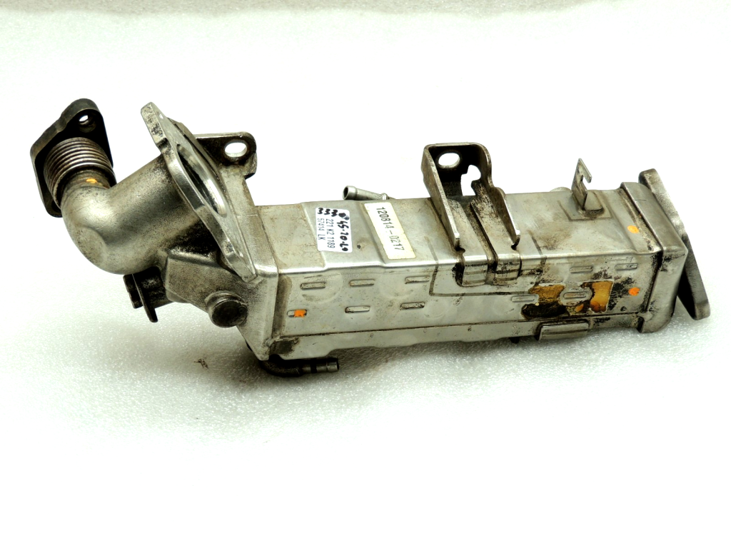 Oriģinālais BMW N47N N57N EGR dzesētāja korpuss 11717822350