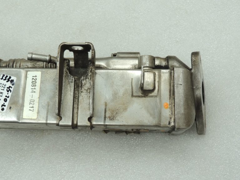 Oriģinālais BMW N47N N57N EGR dzesētāja korpuss 11717822350