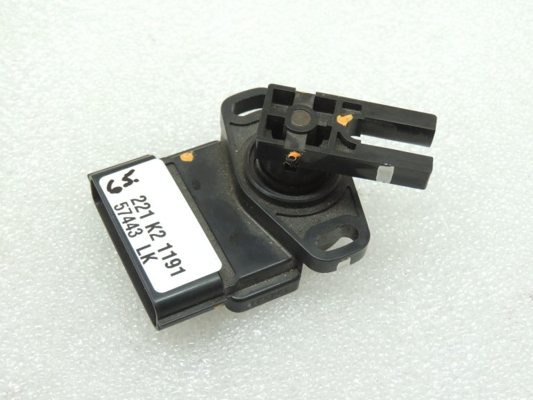 Mitsubishi L200 K74T 4WD akseleratora pedāļa sensors akseleratora pedāļa sensors MR578791