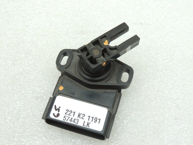 Mitsubishi L200 K74T 4WD akseleratora pedāļa sensors akseleratora pedāļa sensors MR578791