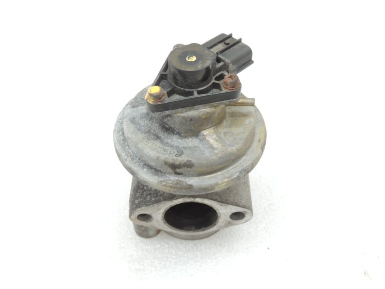 Oriģinālās Mitsubishi L200 K7 4D56 2.5TD EGR vārsts EGR vārsts MR577141