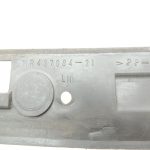 Oriģinālā Mitsubishi Pajero V78W jumta sliedes kreisais vāciņš MR598105