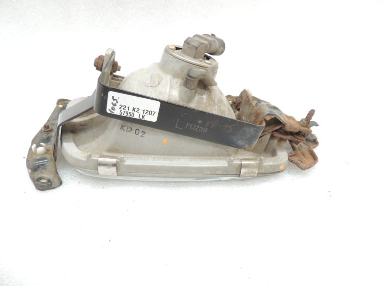 Oriģinālais Mitsubishi Pajero V68W priekšējais kreisais miglas lukturis MR416414