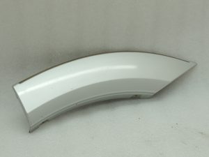 OE Mitsubishi Pajero V78W Mudguard trim rear left silver A69C MR478749