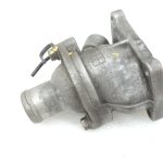 Oriģinālās Mitsubishi Pajero L200 2.5TD 4D56 termostata korpuss Termostats MD335170