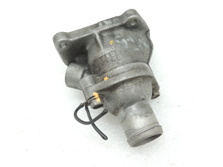 Oriģinālās Mitsubishi Pajero L200 2.5TD 4D56 termostata korpuss Termostats MD335170